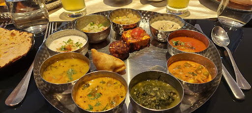 TUSKERS - VEGETARIAN DINING BAR