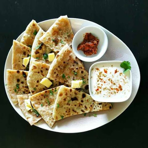 Hotel Sukhkarta Pure veg restaurant