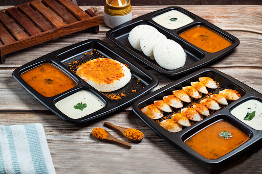 Naadbramha Idli - Gurudwara Chowk (Nanded)
