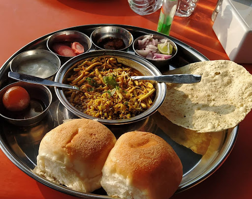 HOTEL SARANG PURE VEG