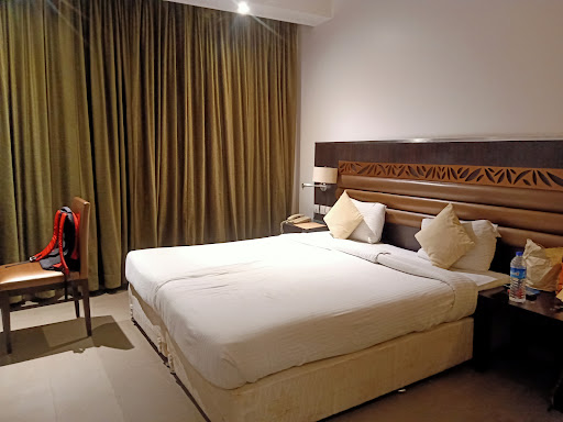 Supreme Tatya Kalyani Veg Restaurant
