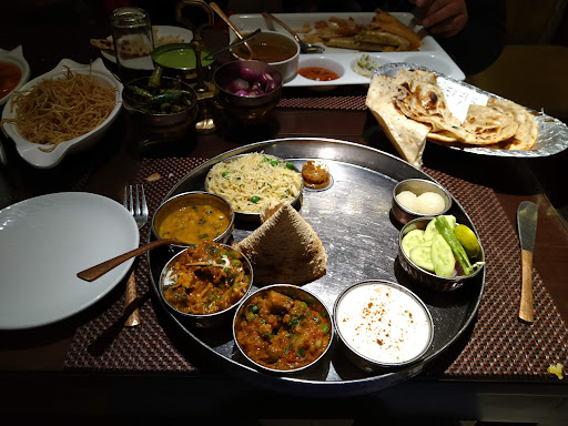 Gazal Restaurant, Banquette & Roof Top