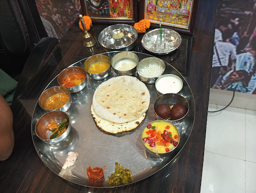 Punam Rajasthani veg thali